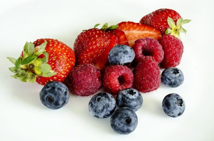 berries for detox